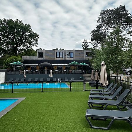 Sfeervolle Blokhut Op De Veluwe Op Recreatiepark Topparken In Beekbergen Met Vrije Tuin En Eigen Parkeerplaats Экстерьер фото